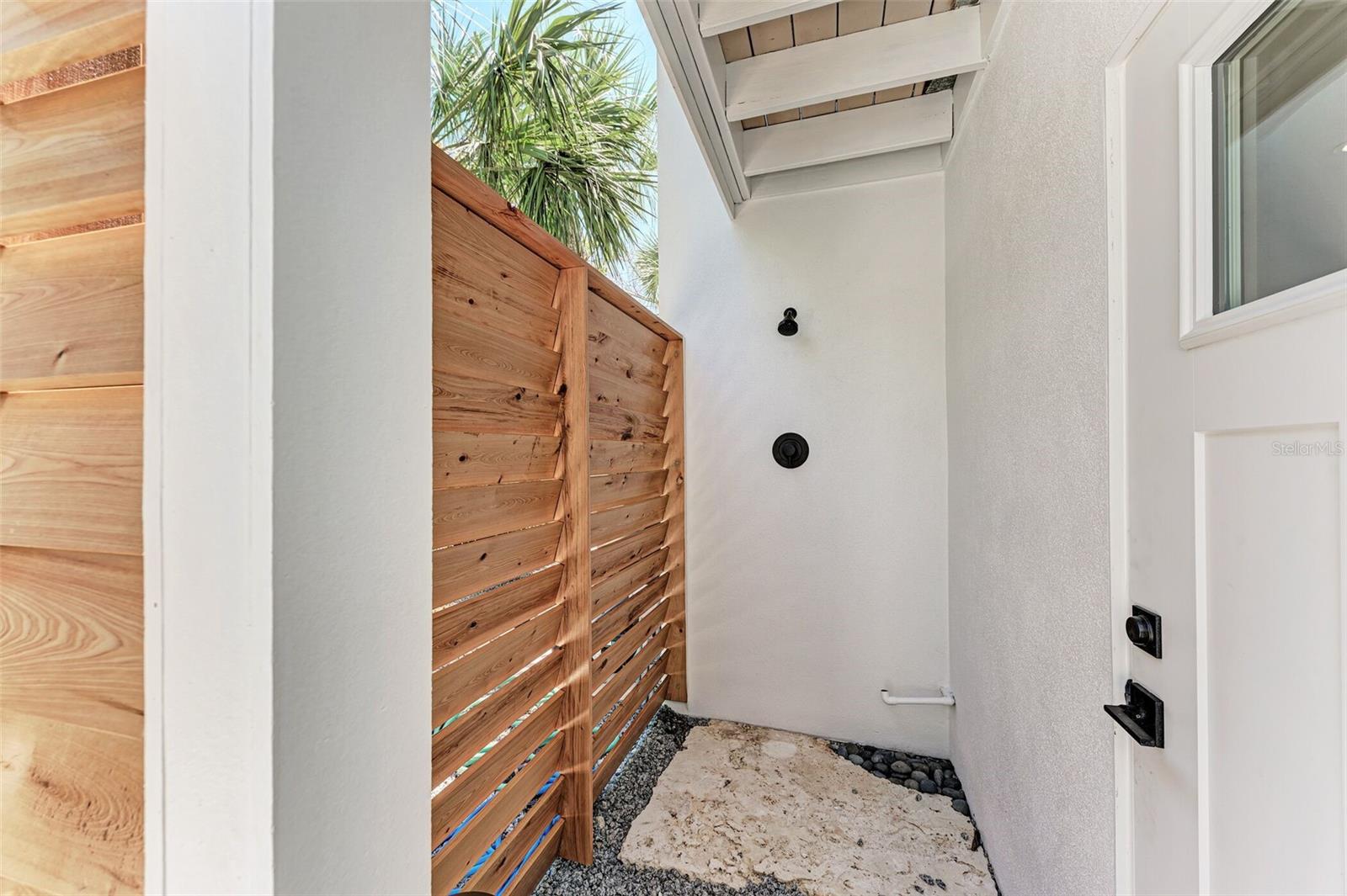 LUANA ISLES - Residential