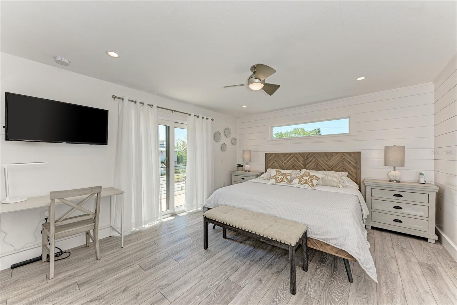LUANA ISLES - Residential