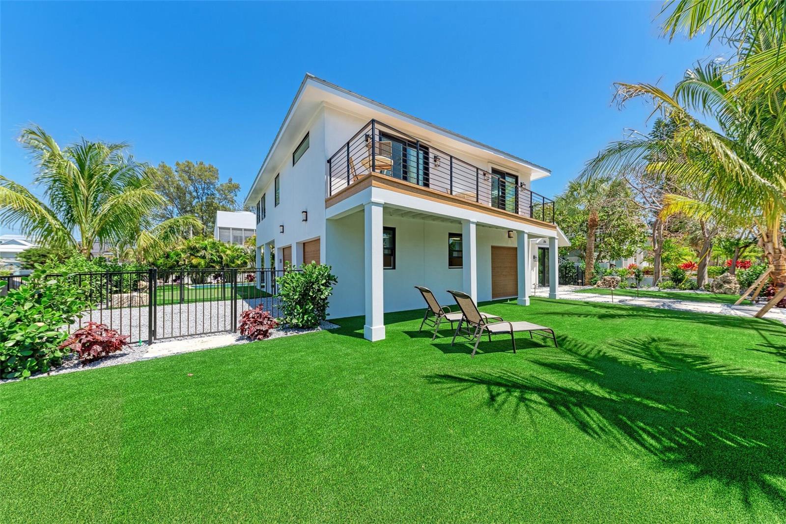 LUANA ISLES - Residential