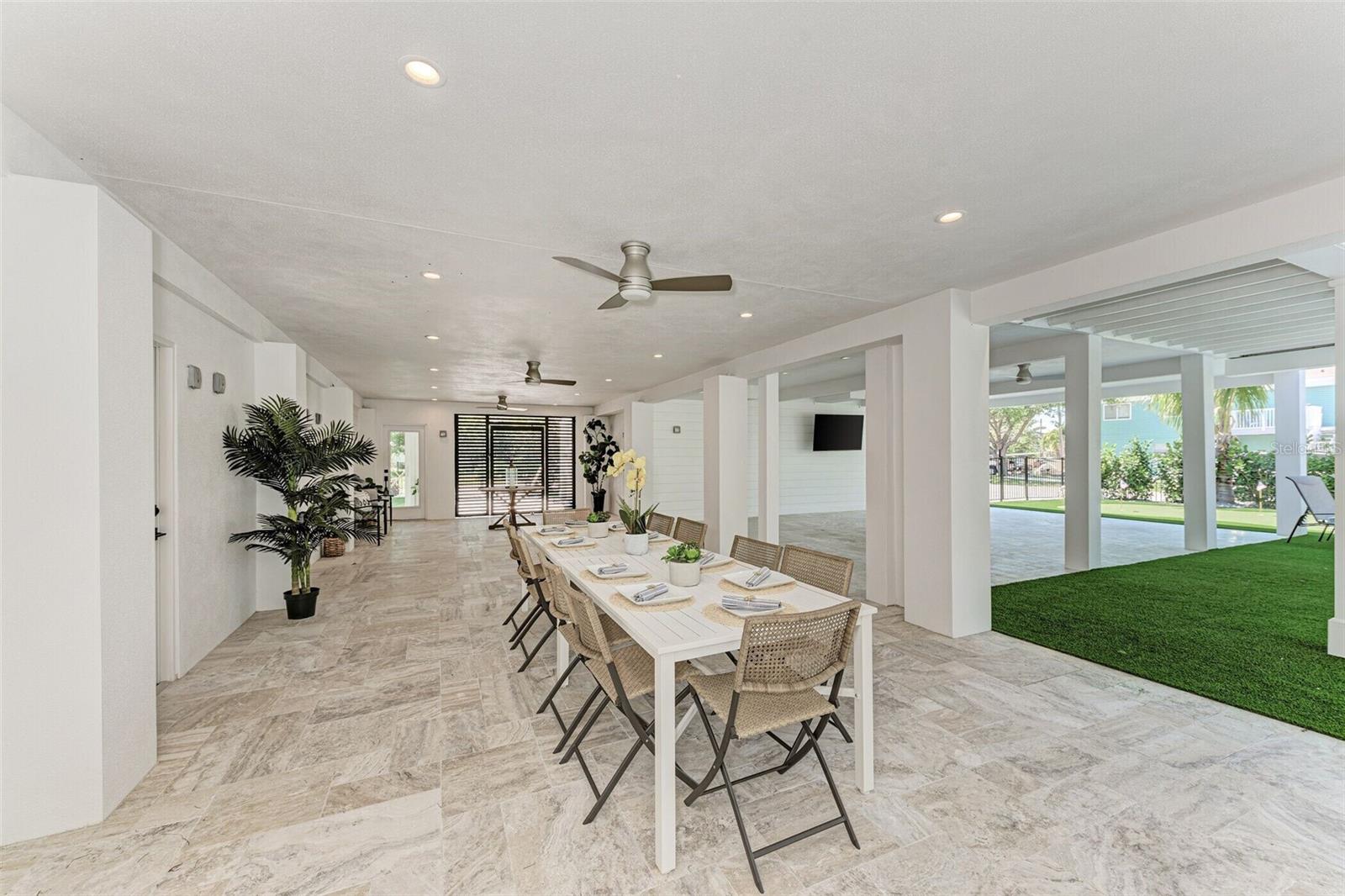 LUANA ISLES - Residential