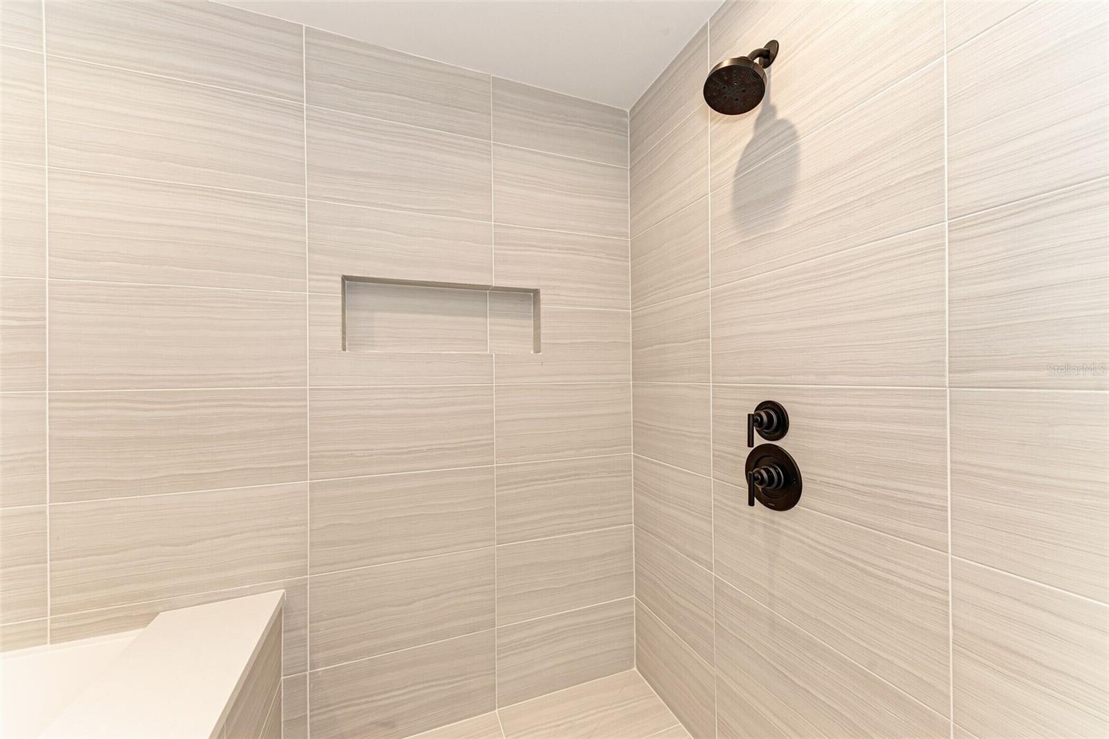 LUANA ISLES - Residential