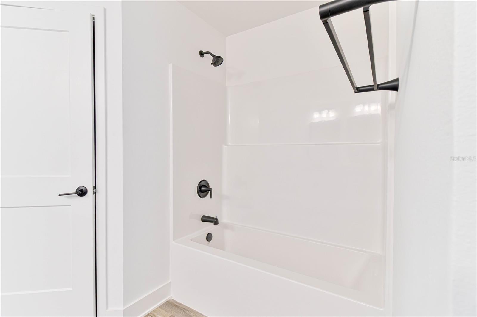 BRIARWOOD - Residential