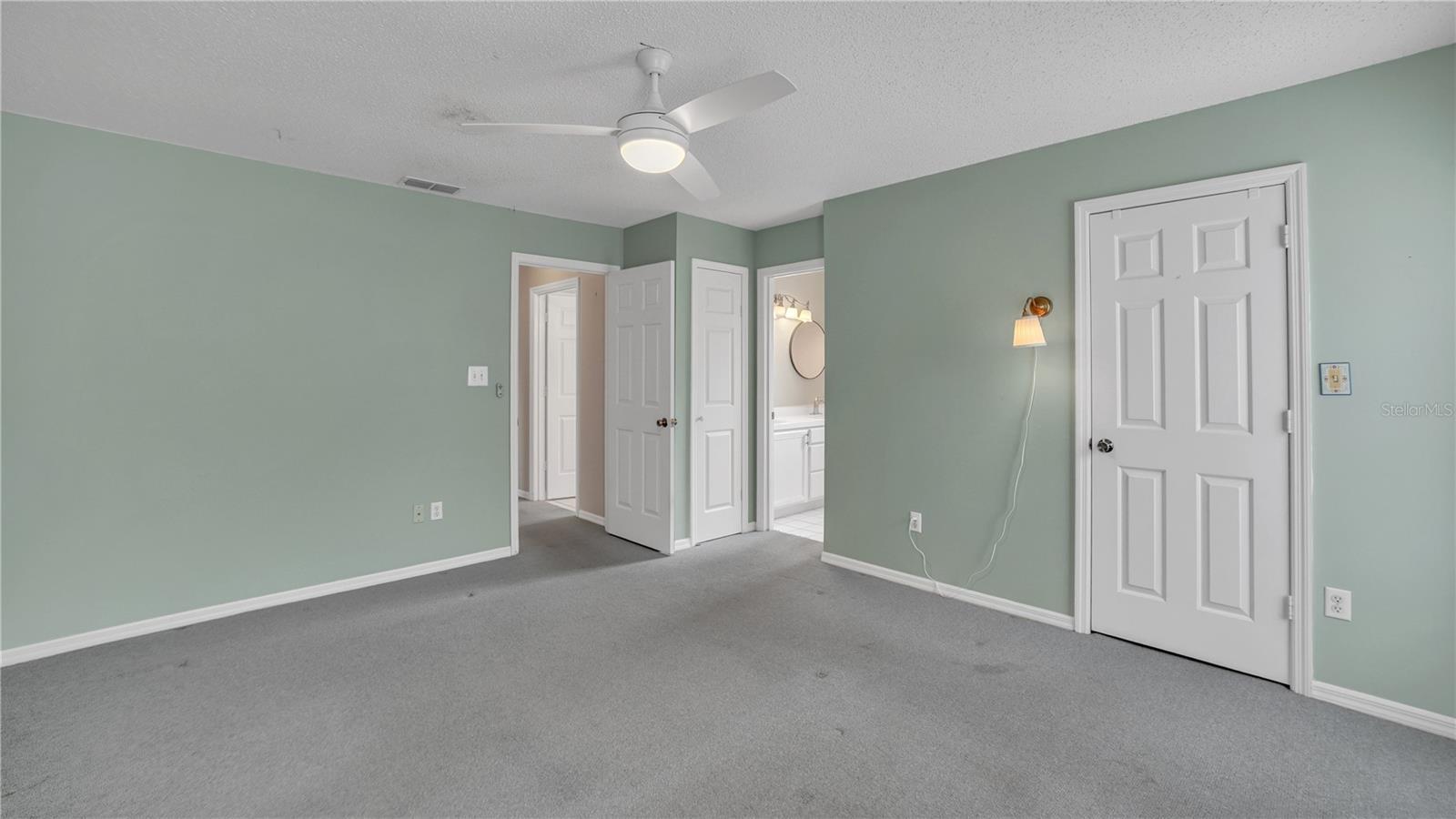 PLANTATION AT LEESBURG HERON RUN - Residential