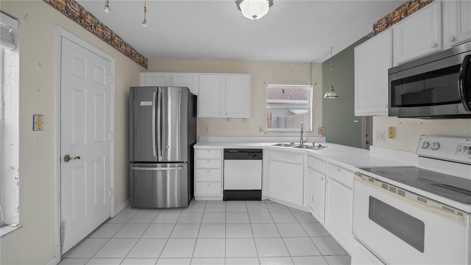 PLANTATION AT LEESBURG HERON RUN - Residential