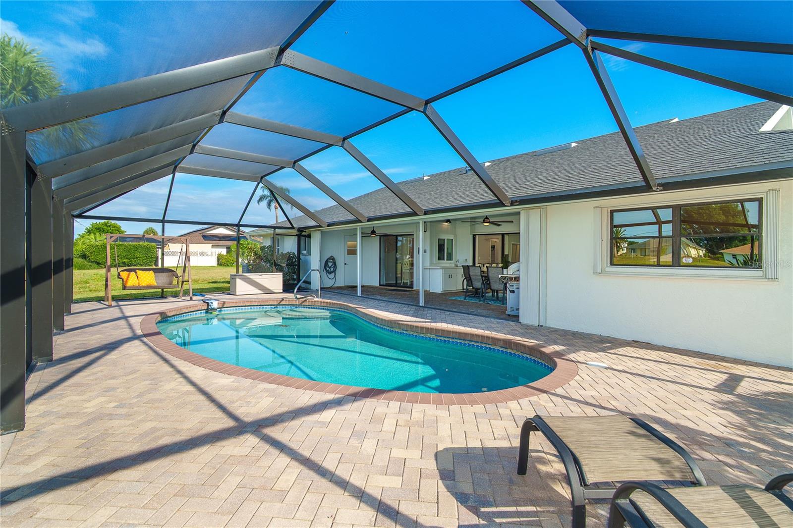 ROTONDA WEST PEBBLE BEACH - Residential