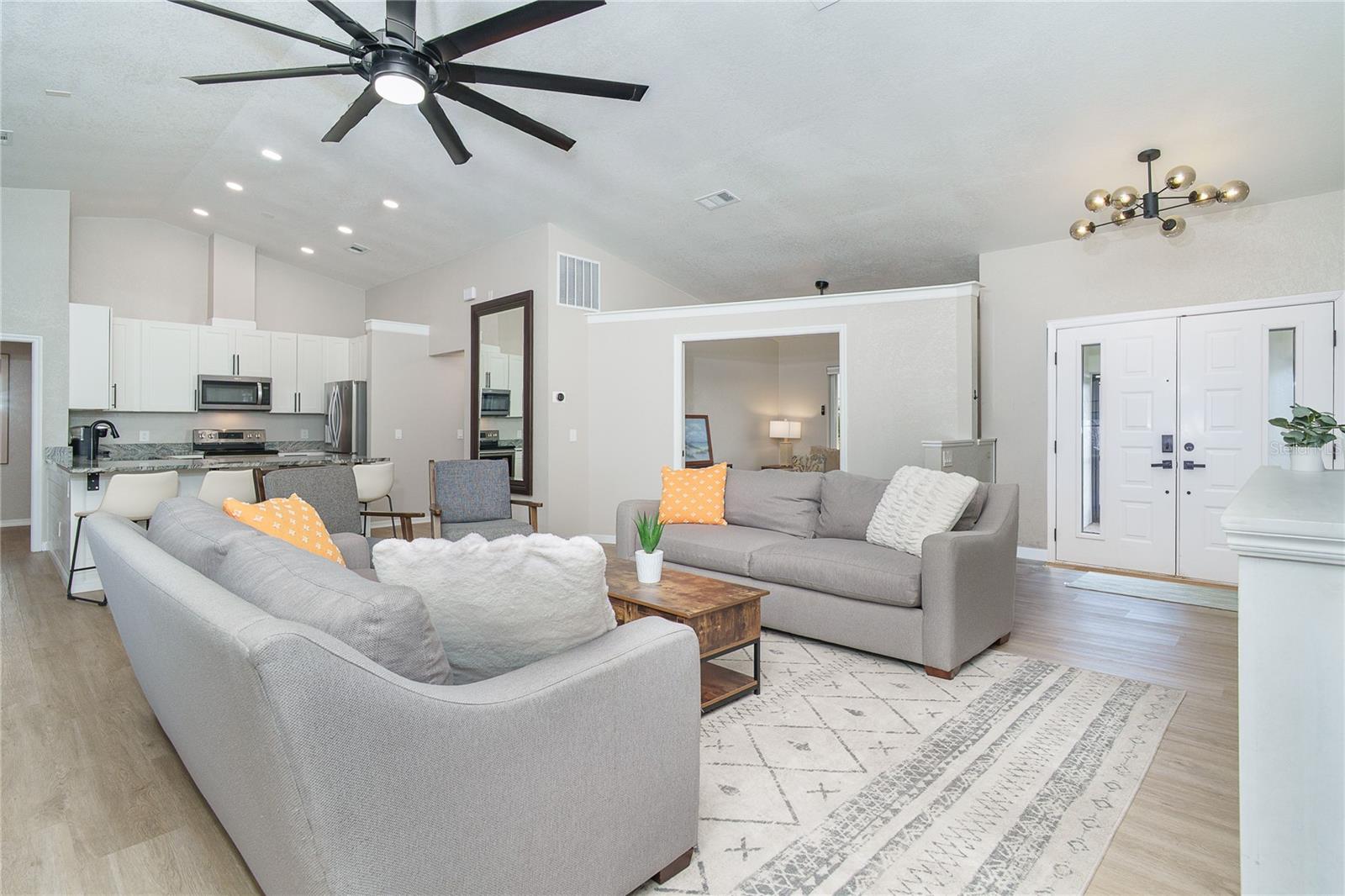 ROTONDA WEST PEBBLE BEACH - Residential