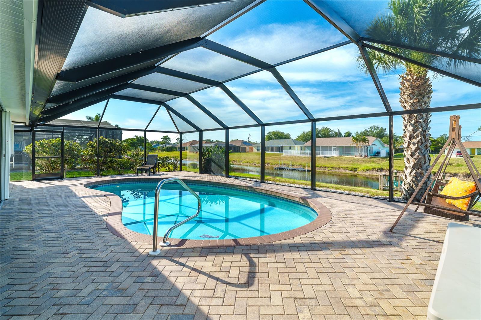 ROTONDA WEST PEBBLE BEACH - Residential