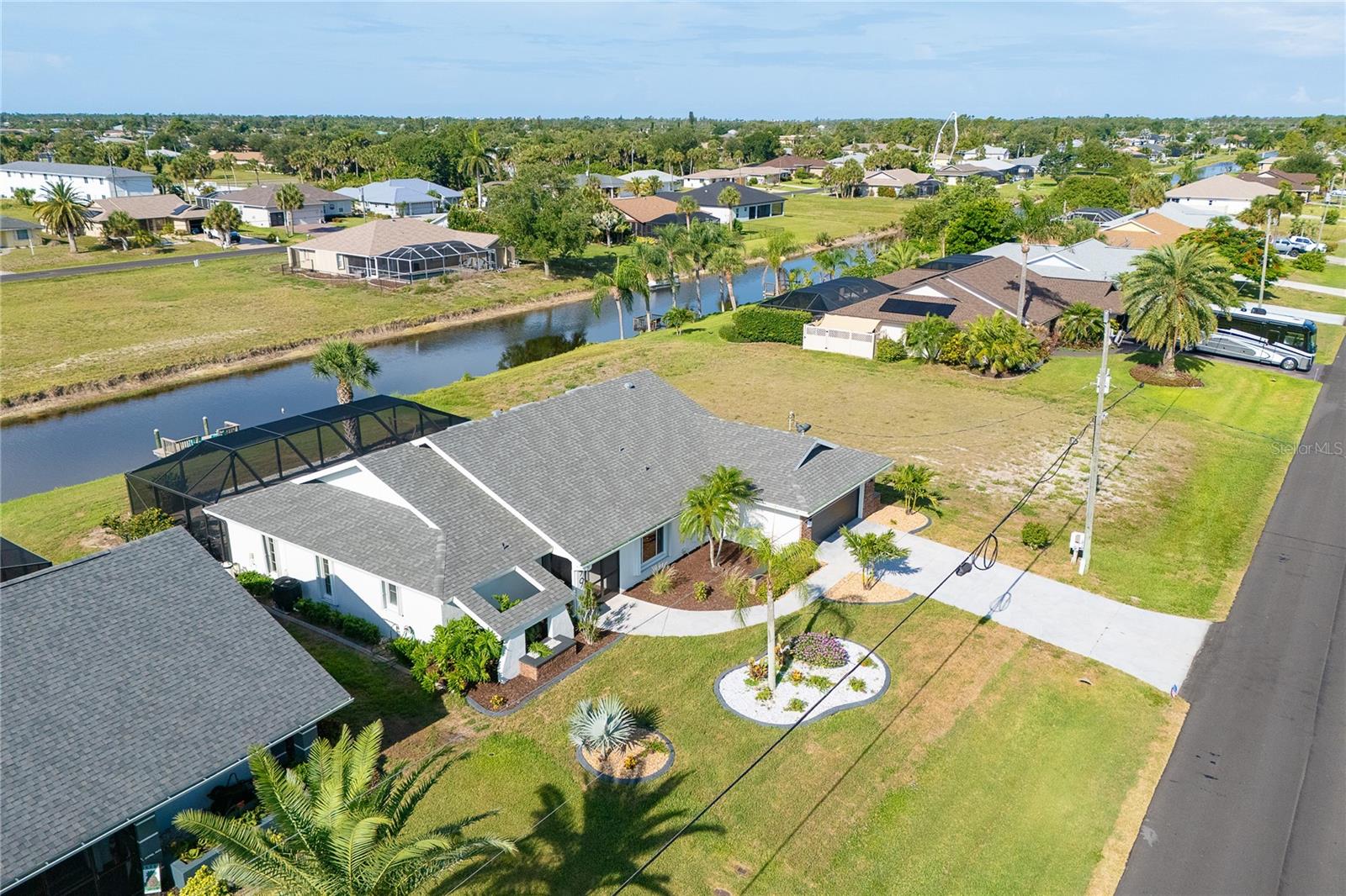 ROTONDA WEST PEBBLE BEACH - Residential