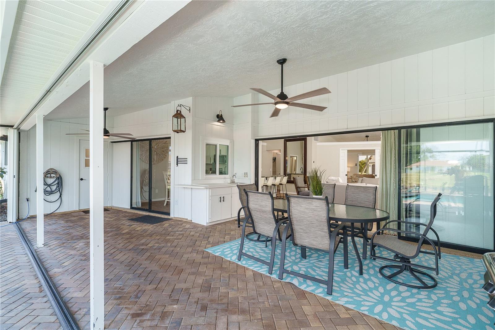 ROTONDA WEST PEBBLE BEACH - Residential
