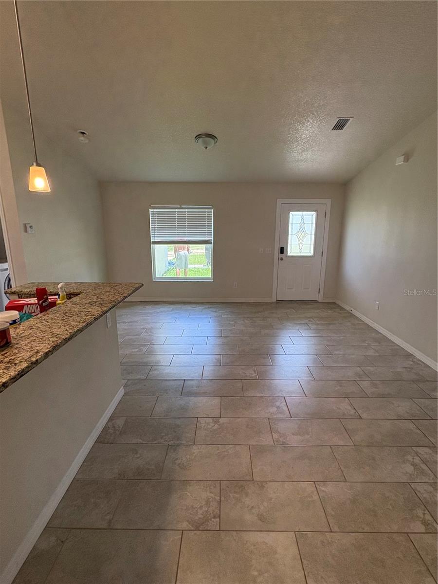 INVERNESS VILLAGE UN 4 - Residential Lease