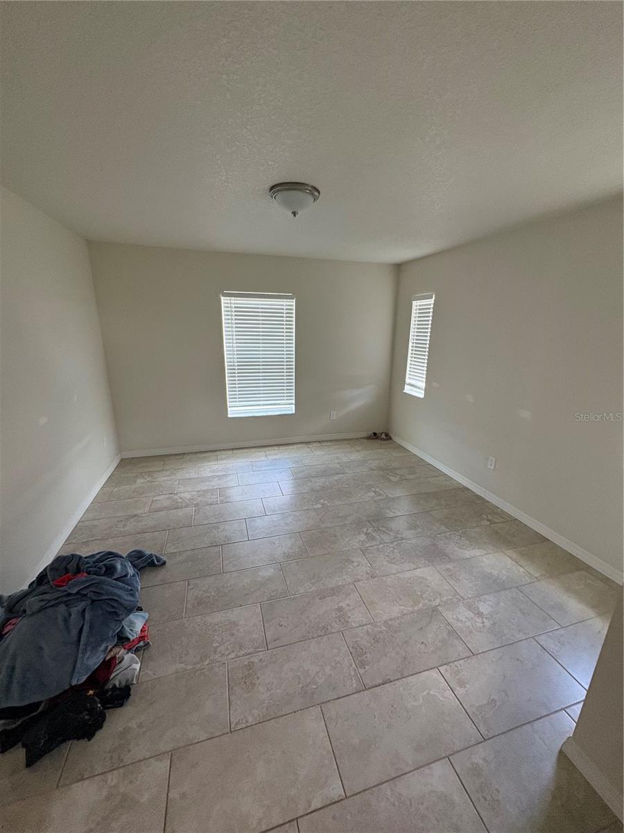 INVERNESS VILLAGE UN 4 - Residential Lease