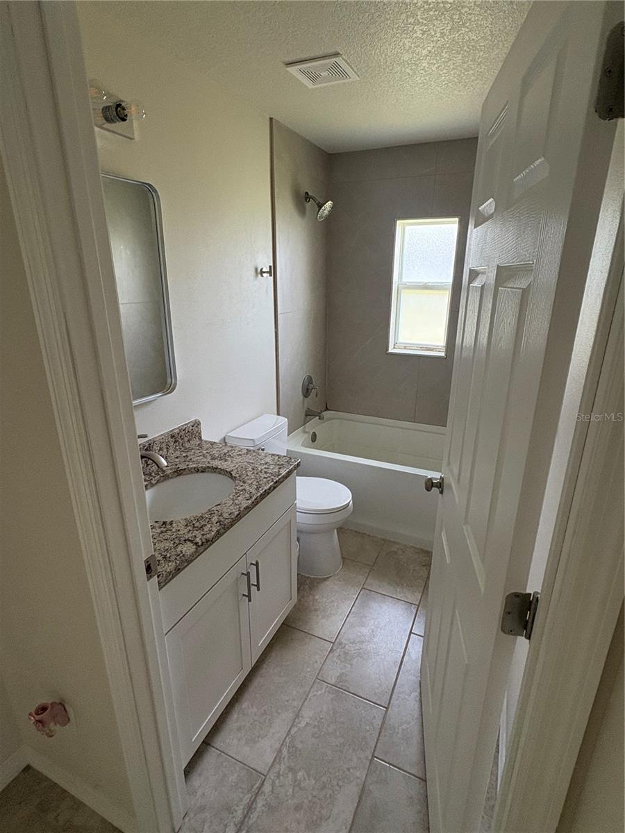 INVERNESS VILLAGE UN 4 - Residential Lease