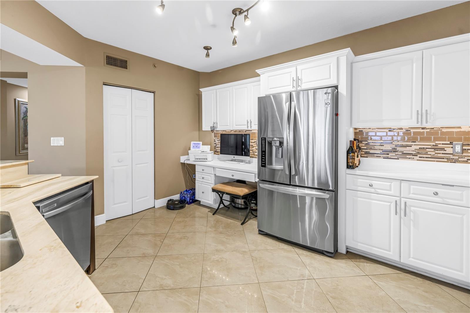 TIDES BEACH CLUB CONDO - Residential