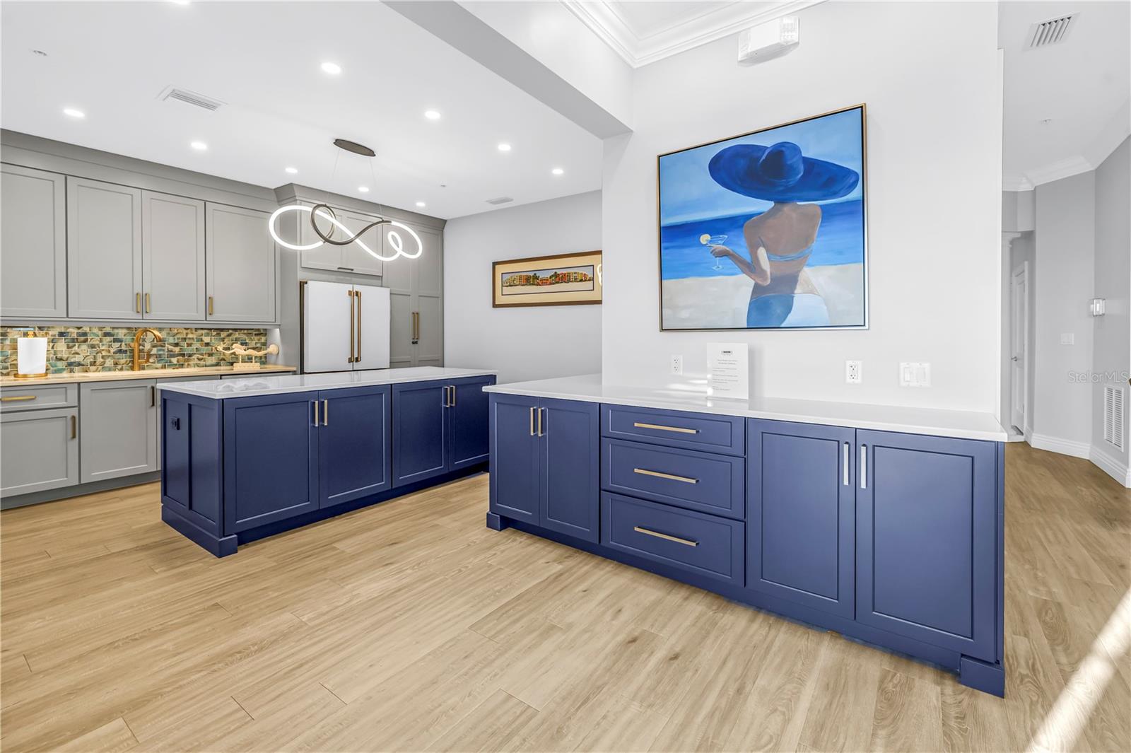 TIDES BEACH CLUB CONDO - Residential