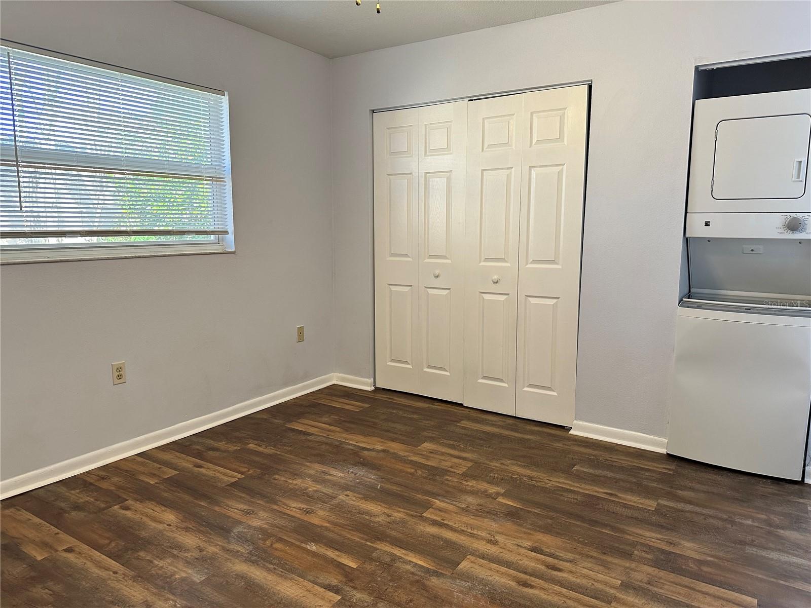 LAMPLIGHTER VILLAGE - Residential Lease