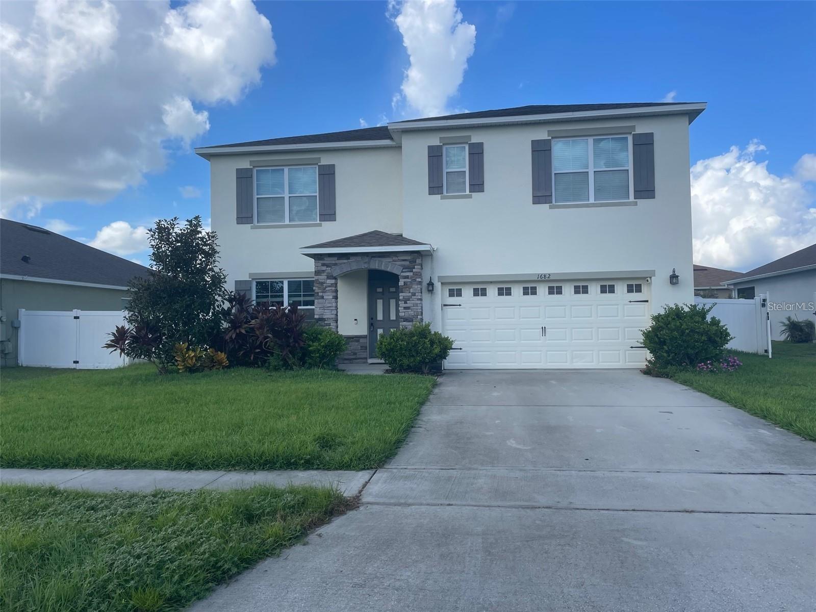 ESTATES/WESTERLY - Residential Lease