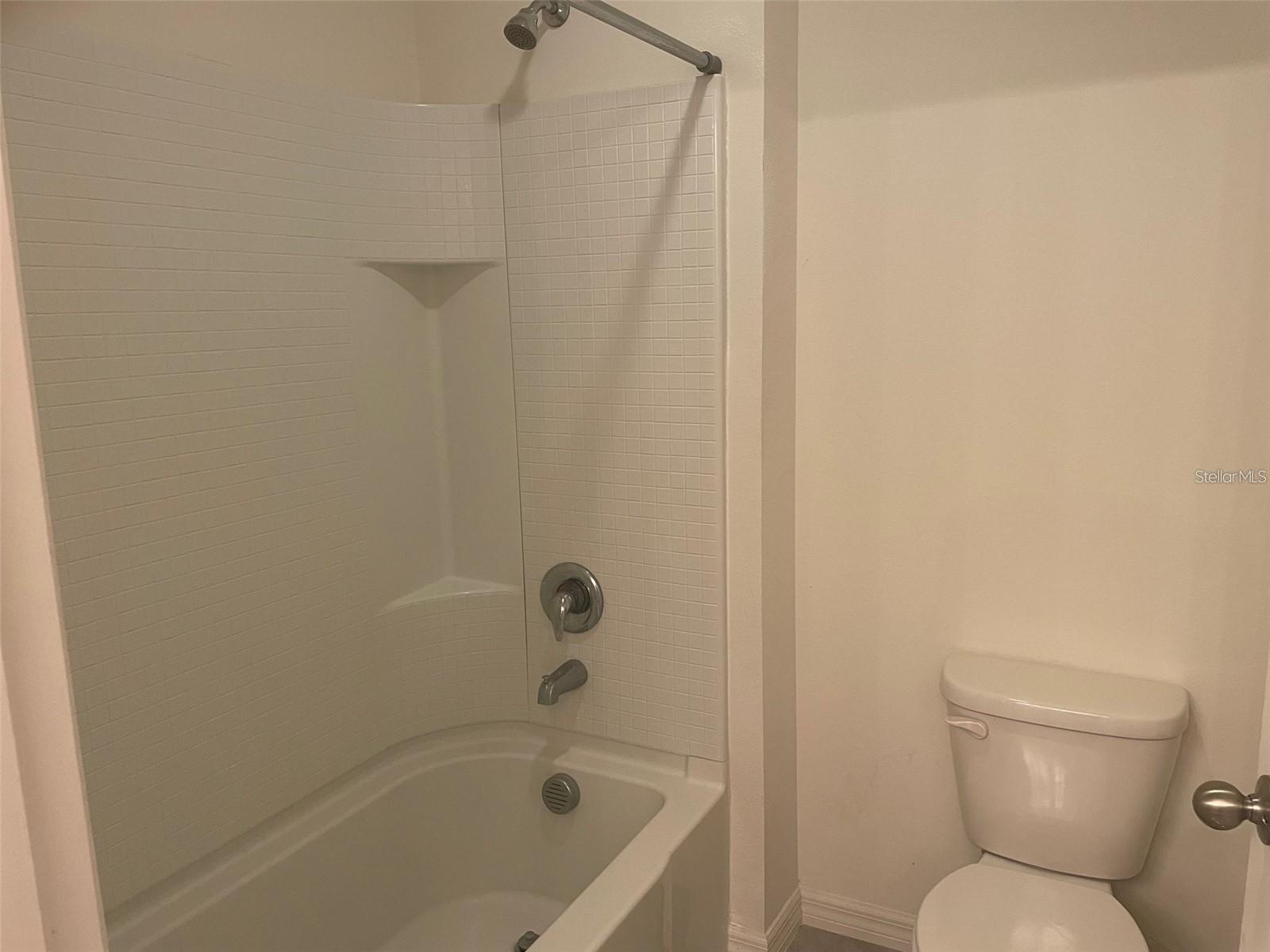 ESTATES/WESTERLY - Residential Lease