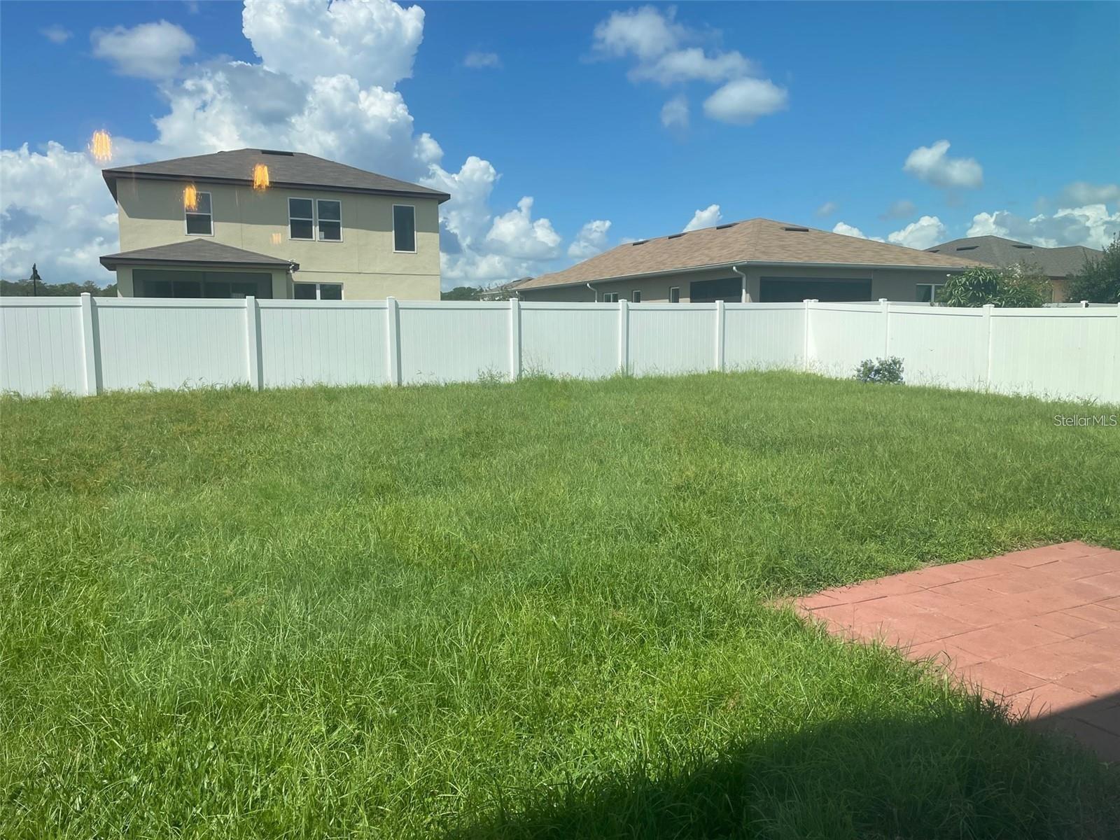 ESTATES/WESTERLY - Residential Lease