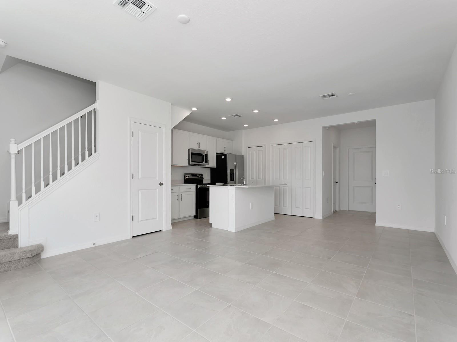 AURORA SUB - Residential Lease