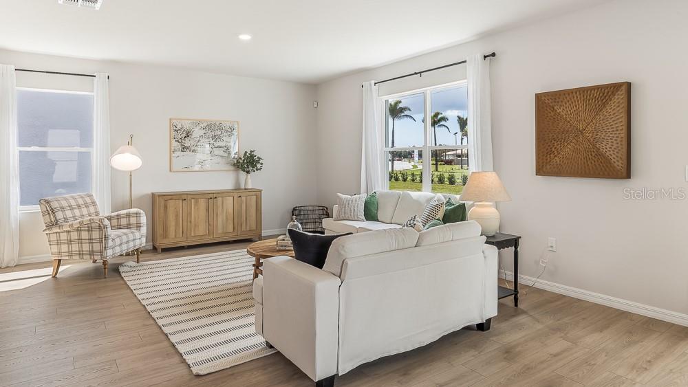 SADDLESTONE AT STAR FARMS - Residential