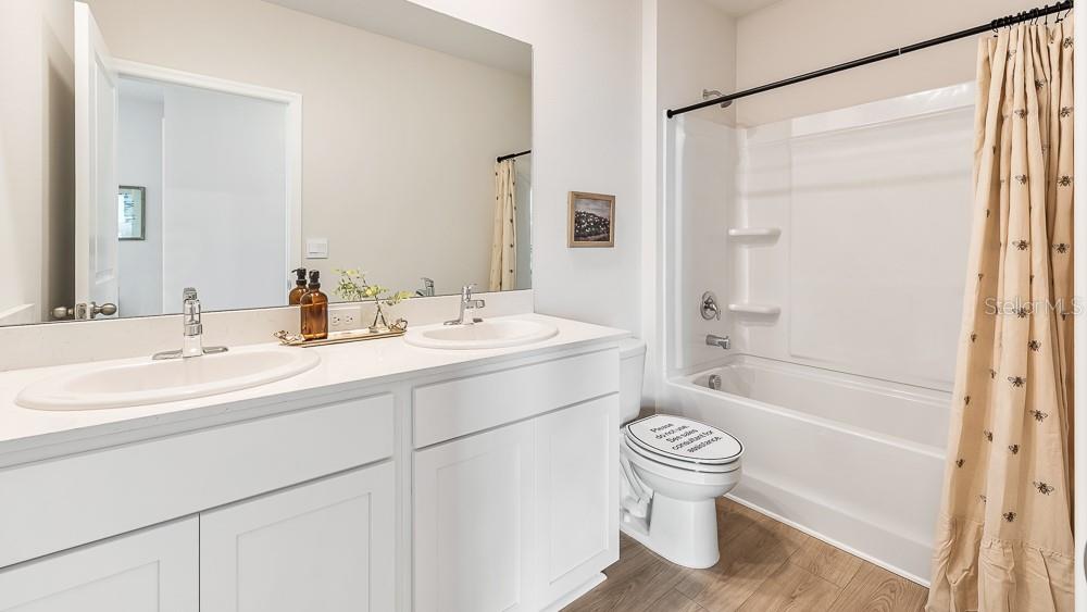 SADDLESTONE AT STAR FARMS - Residential