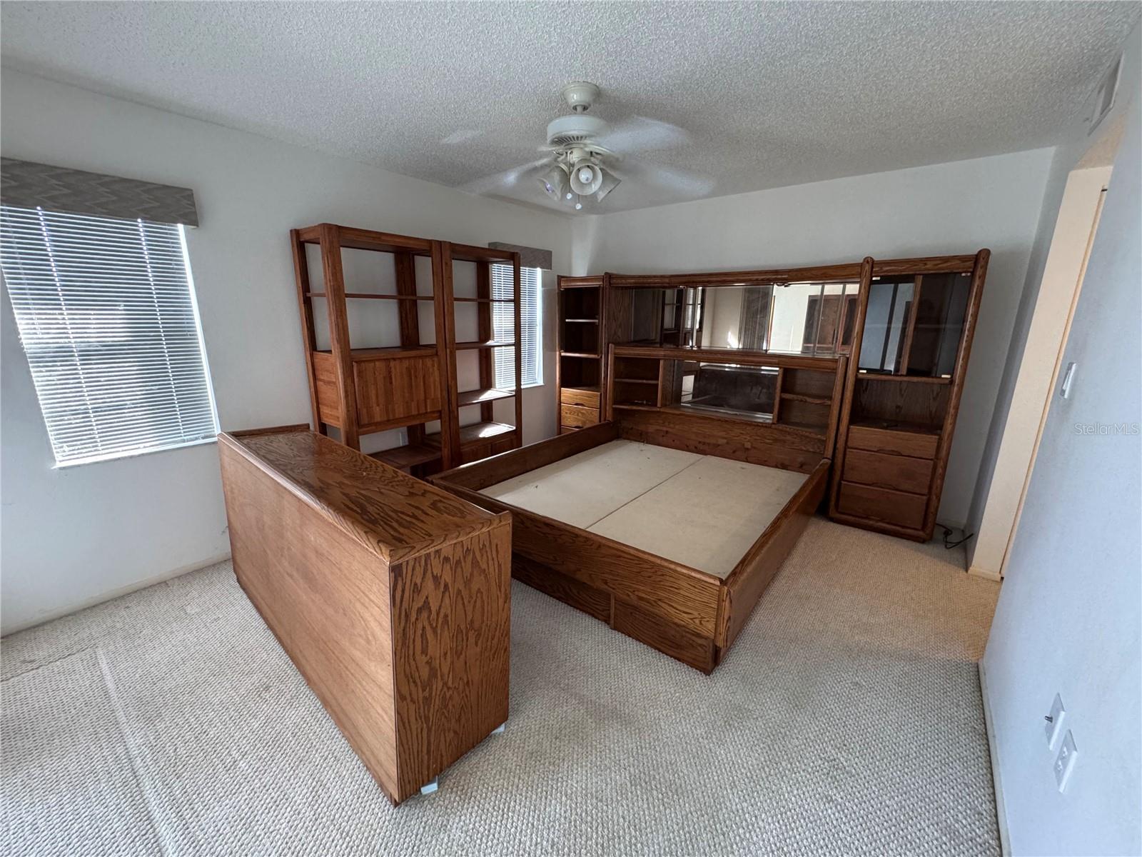 HOLIDAY LAKE VILLAS CONDO - Residential
