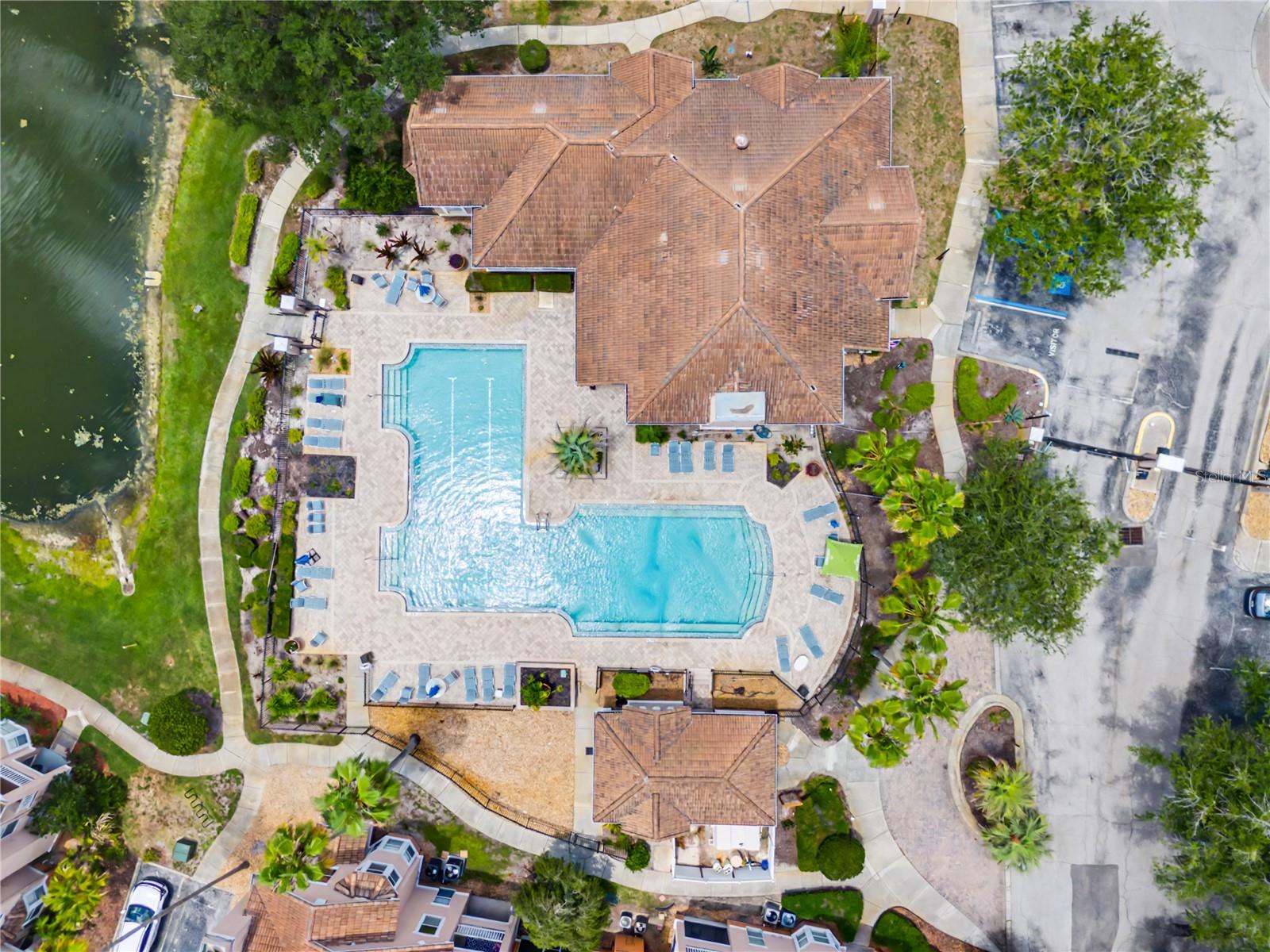 THE VILLAS CONDO - Residential