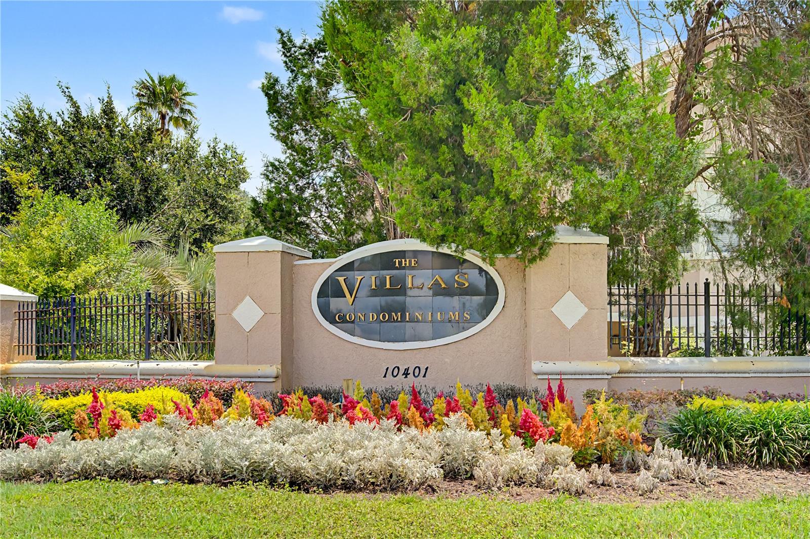 THE VILLAS CONDO - Residential