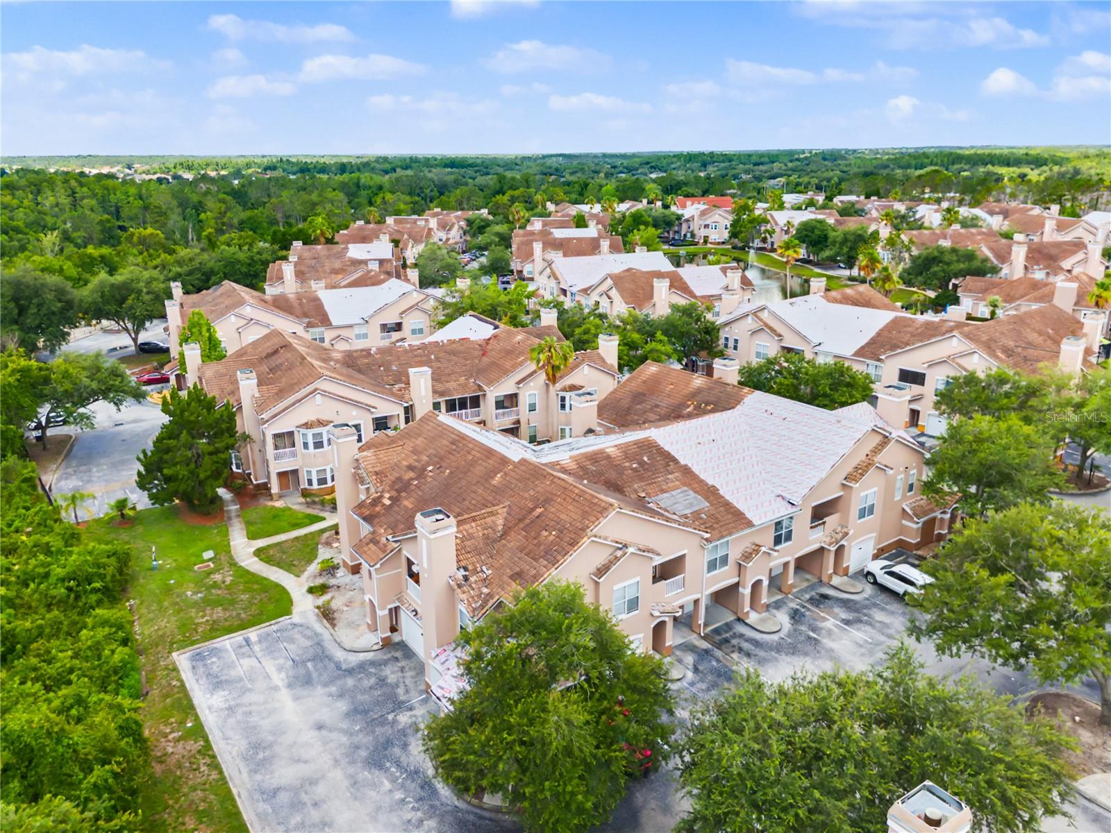 THE VILLAS CONDO - Residential