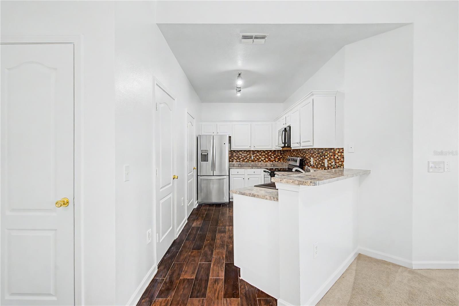 THE VILLAS CONDO - Residential