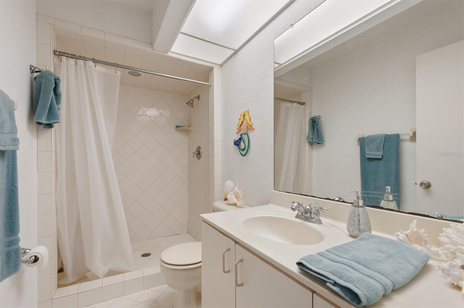 BAYWAY CONDO PH ONE - Residential Lease