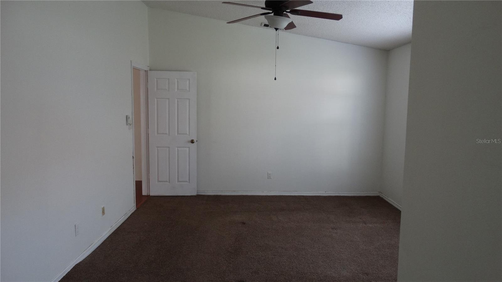 SKY LAKE SOUTH 07 PH 01 - Residential Lease