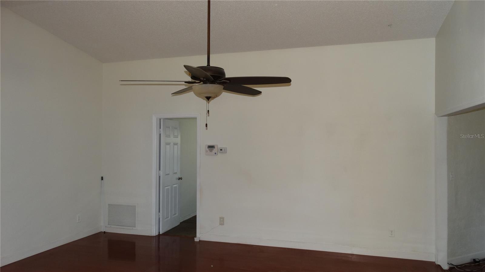 SKY LAKE SOUTH 07 PH 01 - Residential Lease