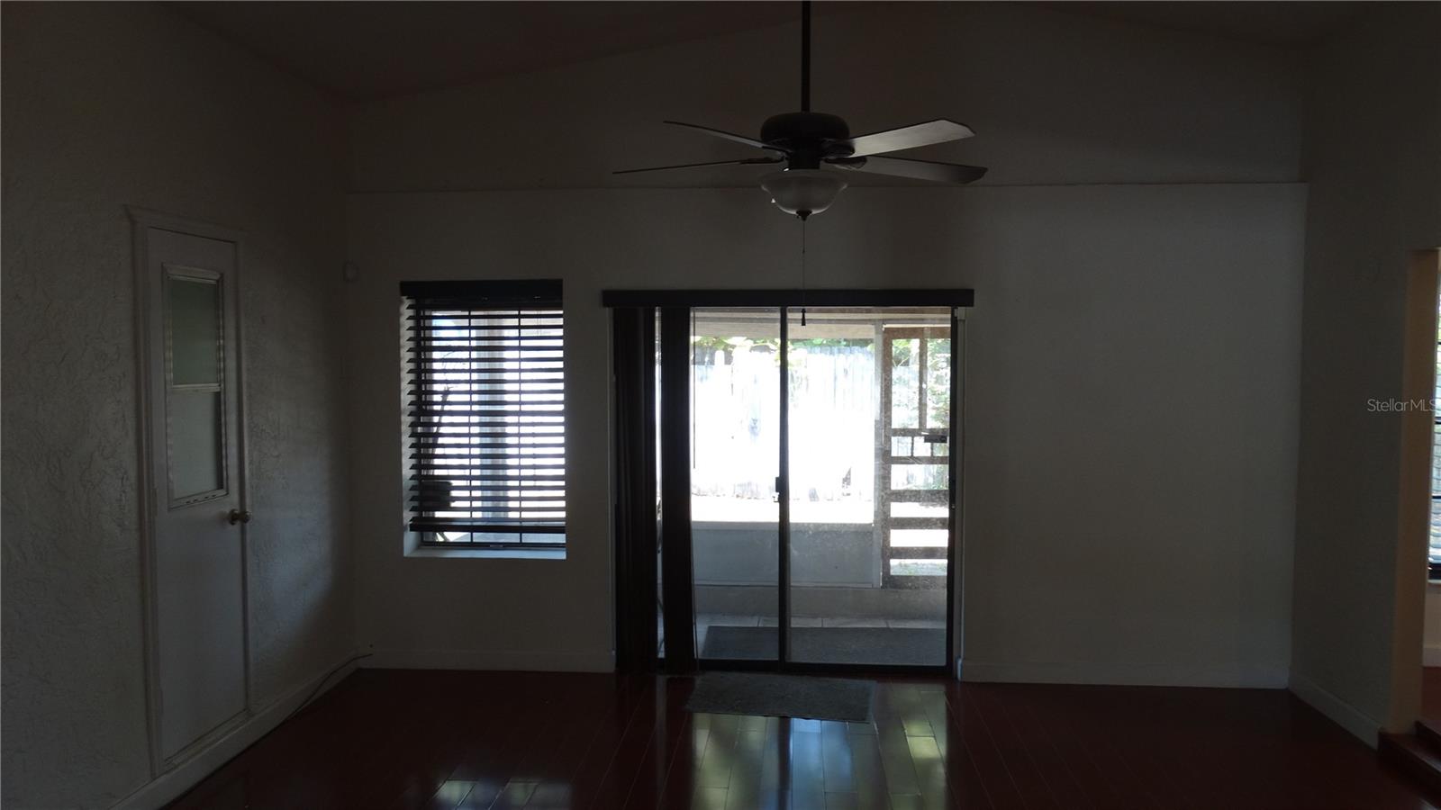 SKY LAKE SOUTH 07 PH 01 - Residential Lease