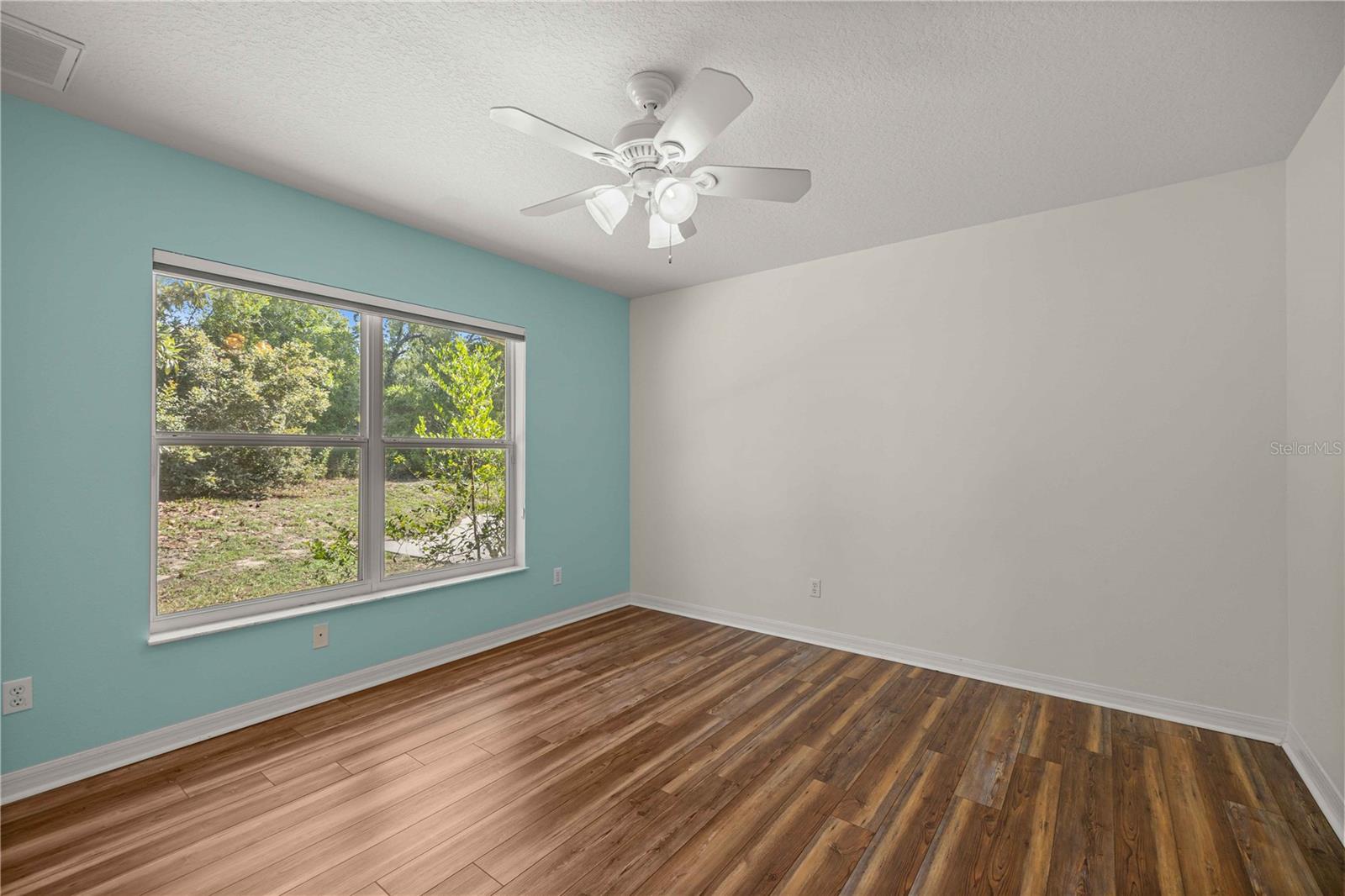PINE RIDGE - Residential