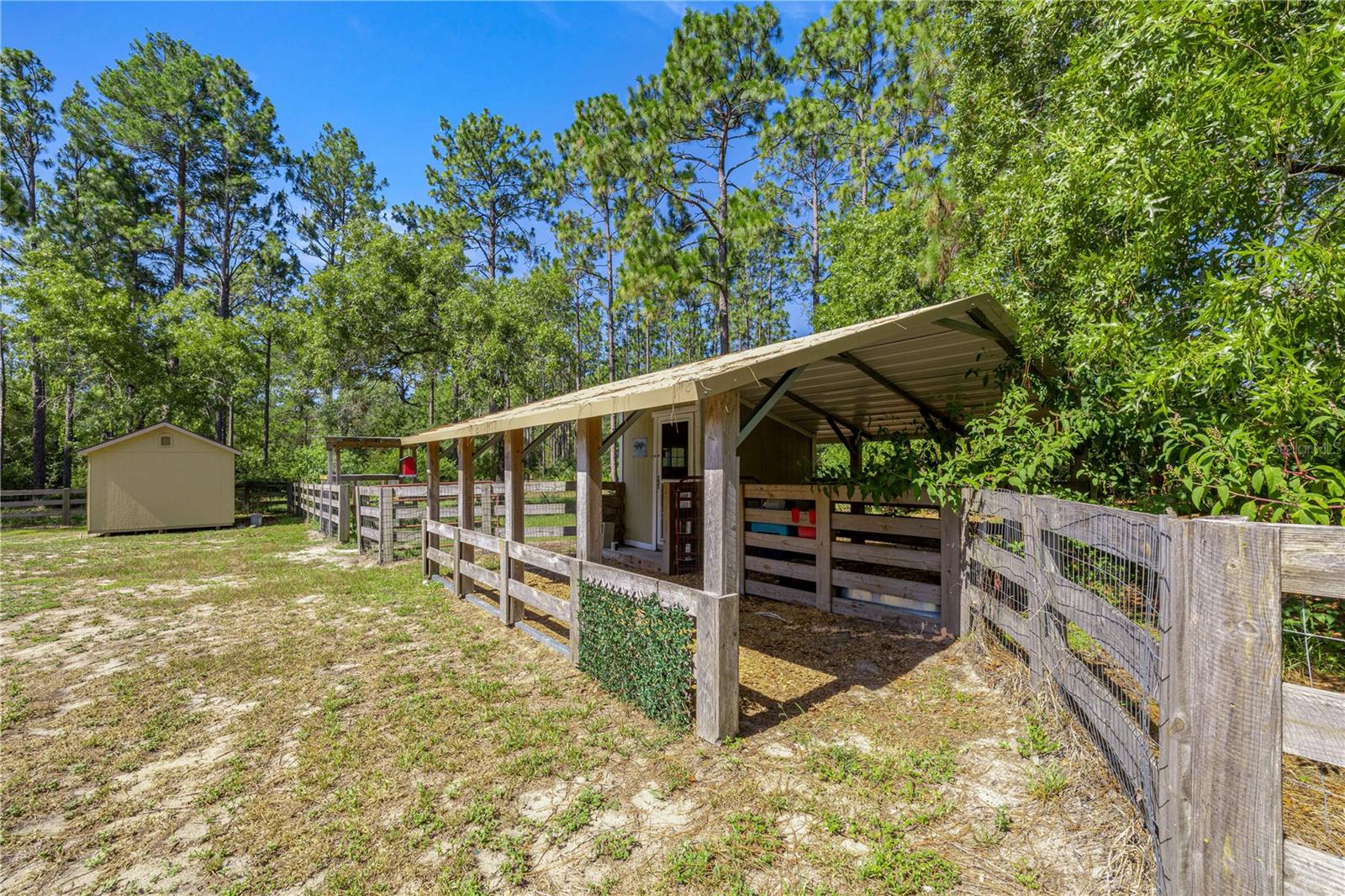 PINE RIDGE - Residential