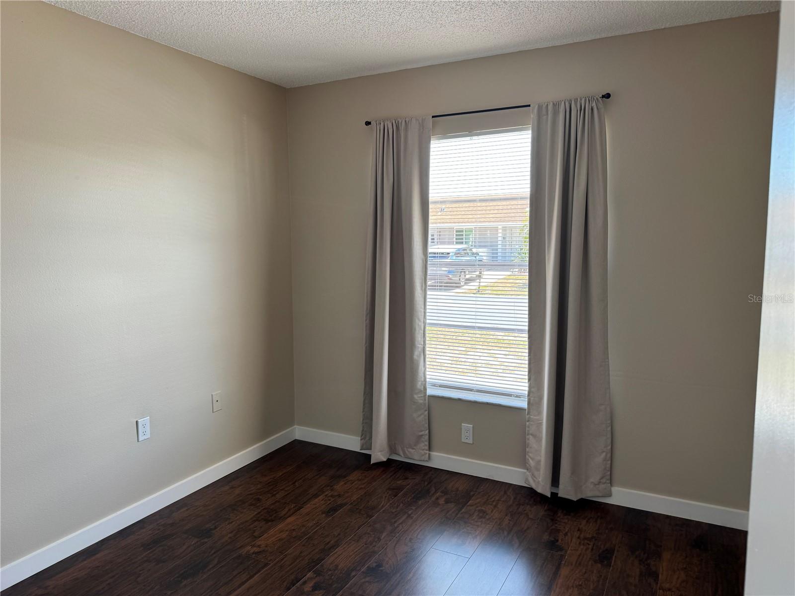THE VILLAS OF LAKESIDE SOUTH - Residential Lease