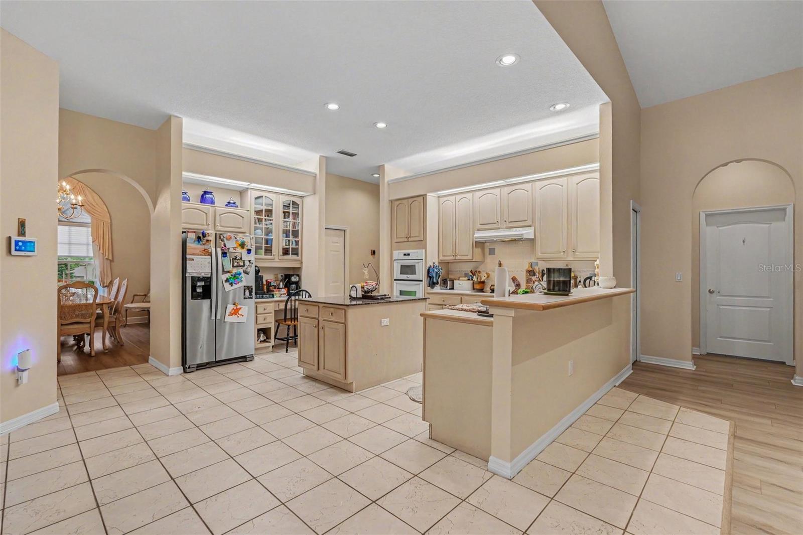 HOLLINGTON OAKS - Residential Lease