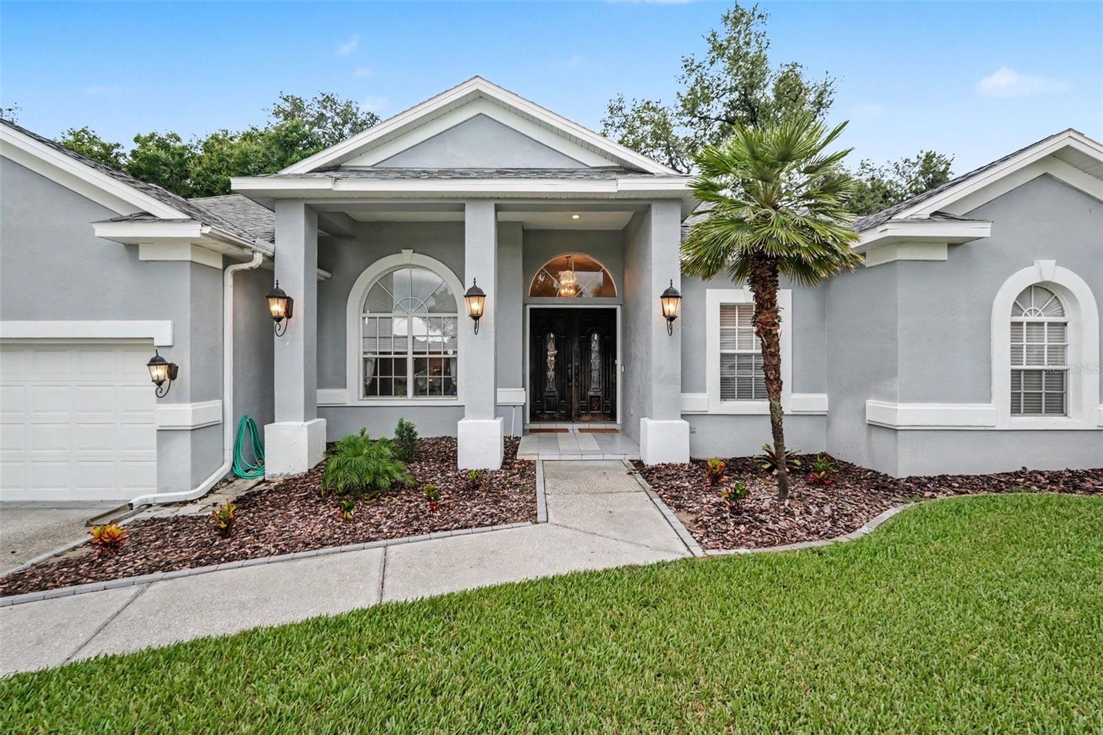 HOLLINGTON OAKS - Residential Lease