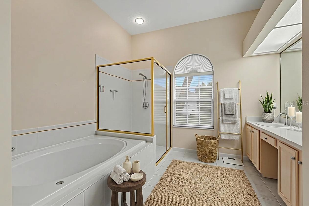 HOLLINGTON OAKS - Residential Lease