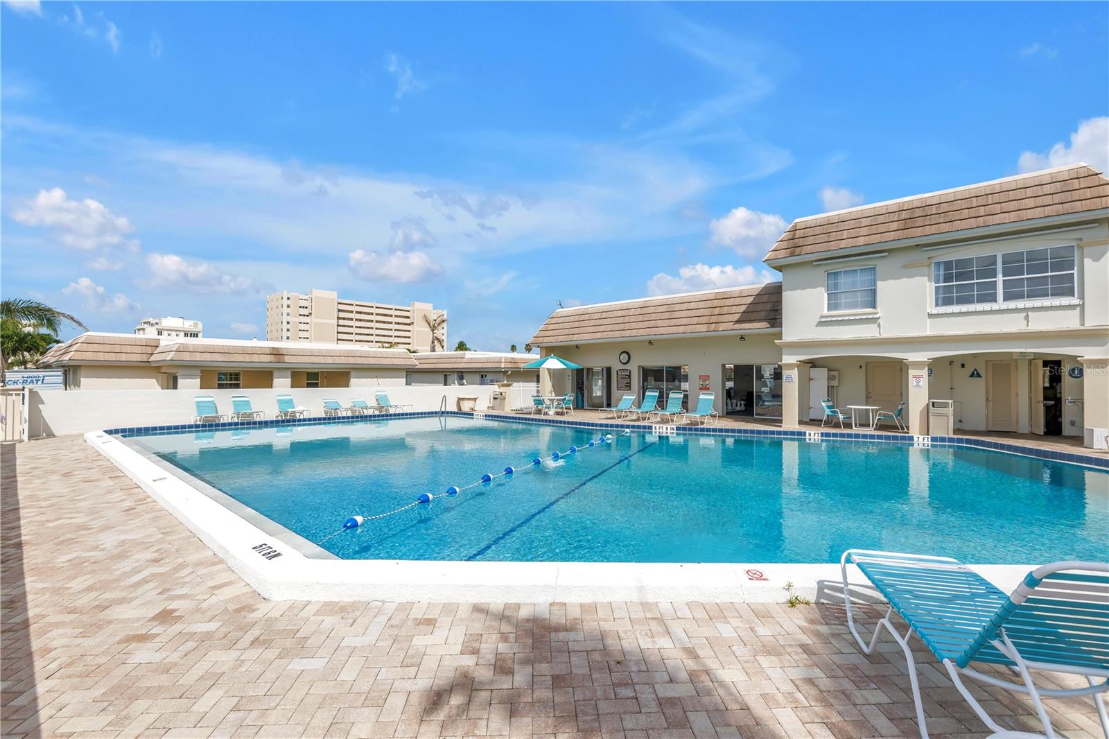 ISLAND HOUSE - Residential