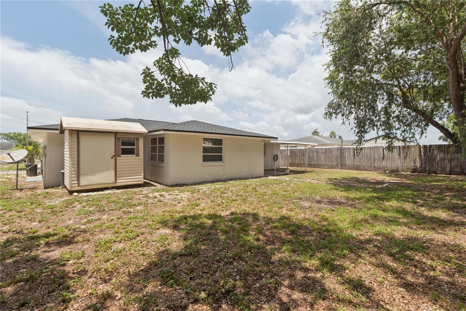 JASMINE LAKES - Residential