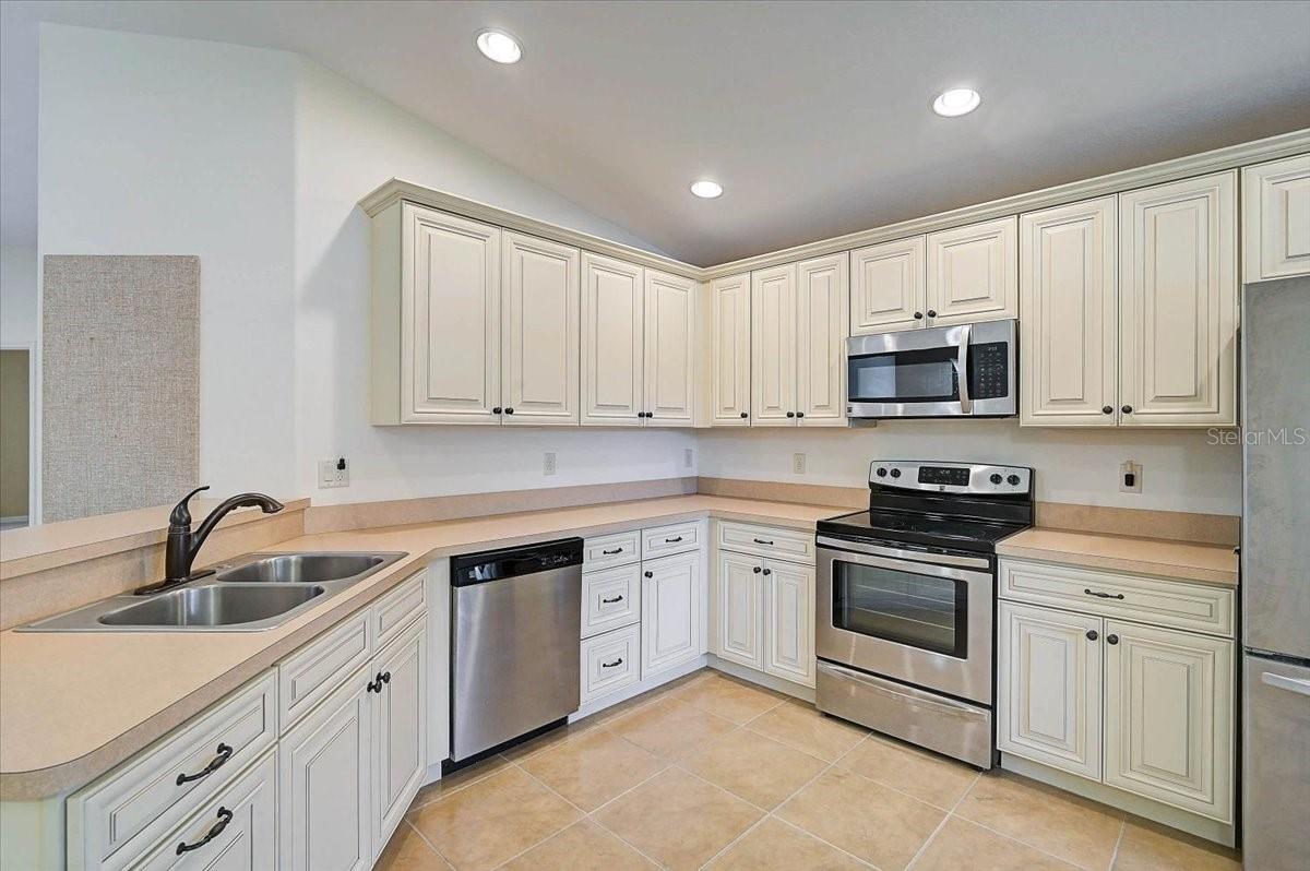 TUCKERS ADD CORR OF - Residential
