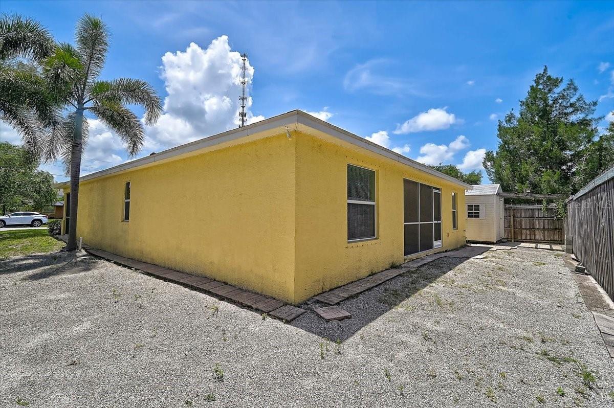 TUCKERS ADD CORR OF - Residential