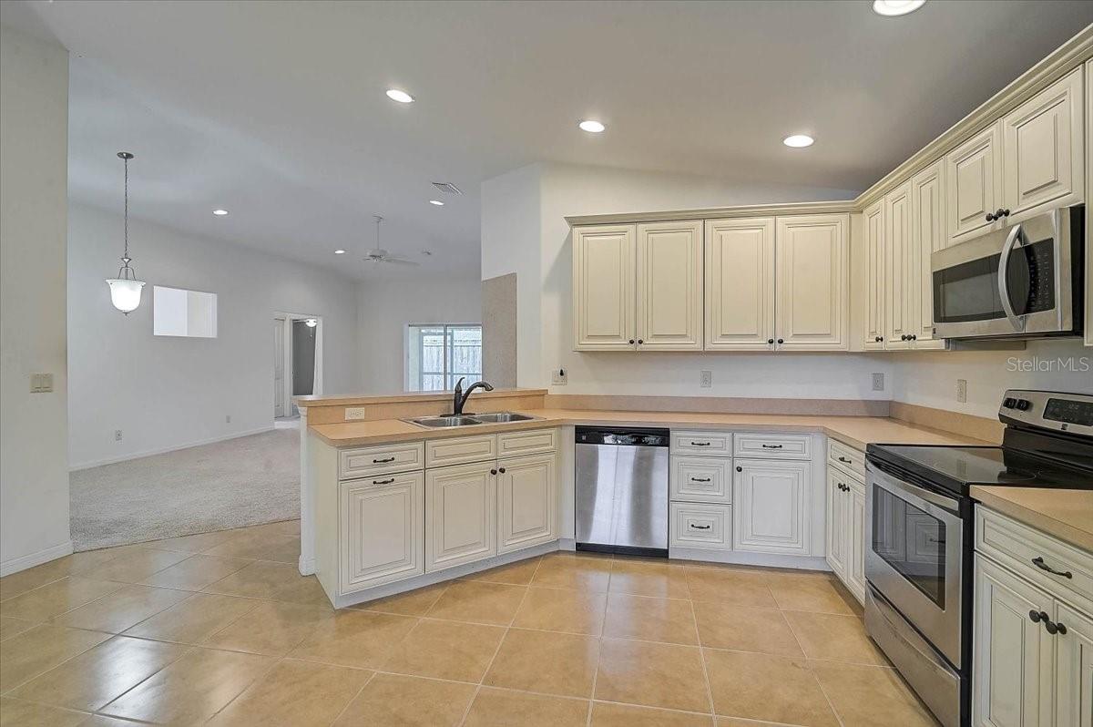 TUCKERS ADD CORR OF - Residential
