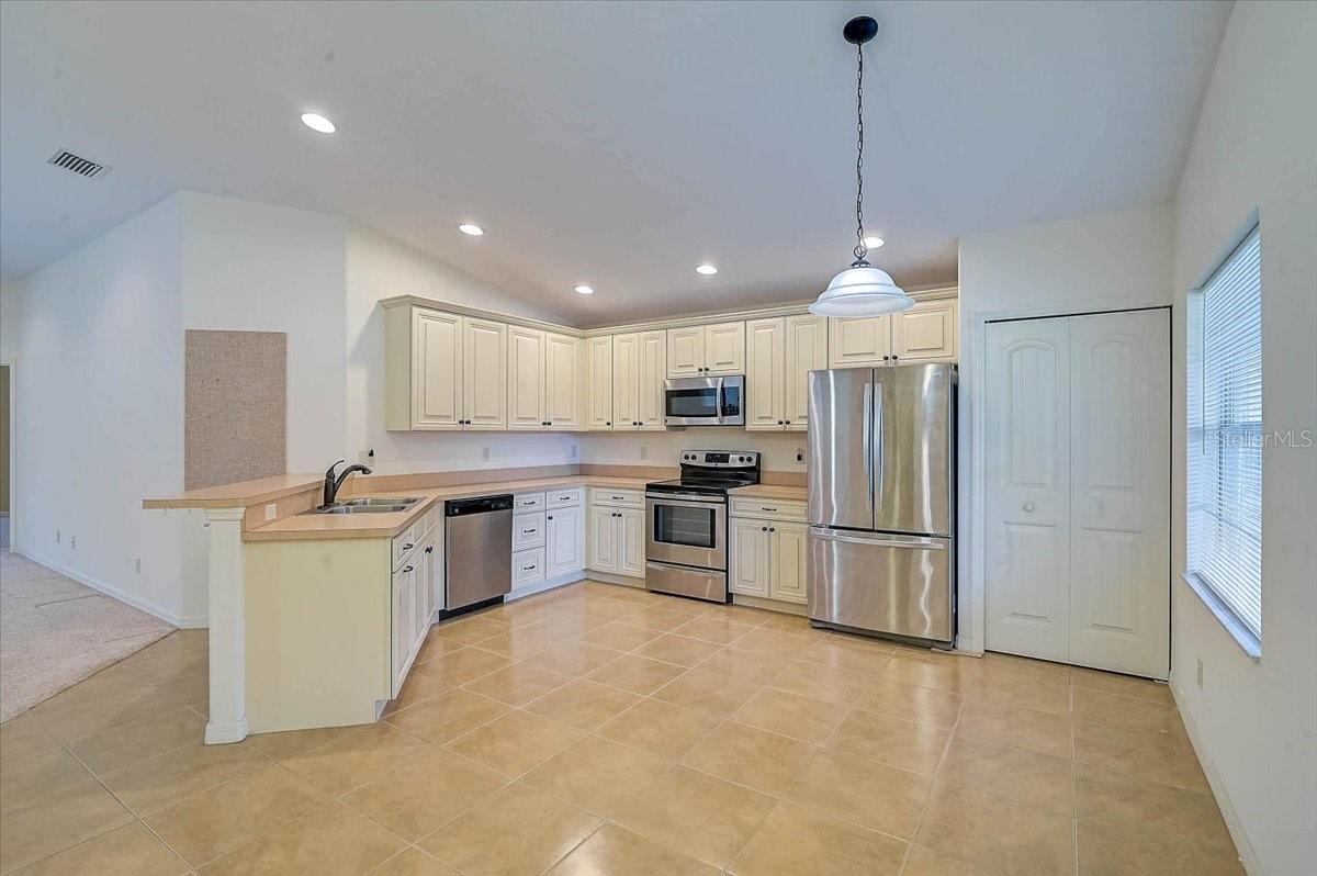 TUCKERS ADD CORR OF - Residential