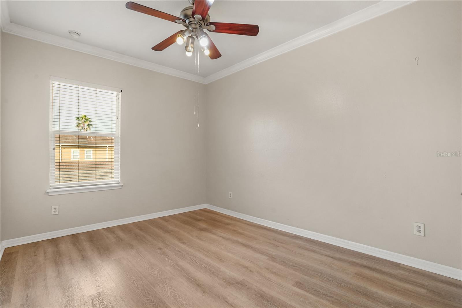 SAVANNAH PARK - Residential