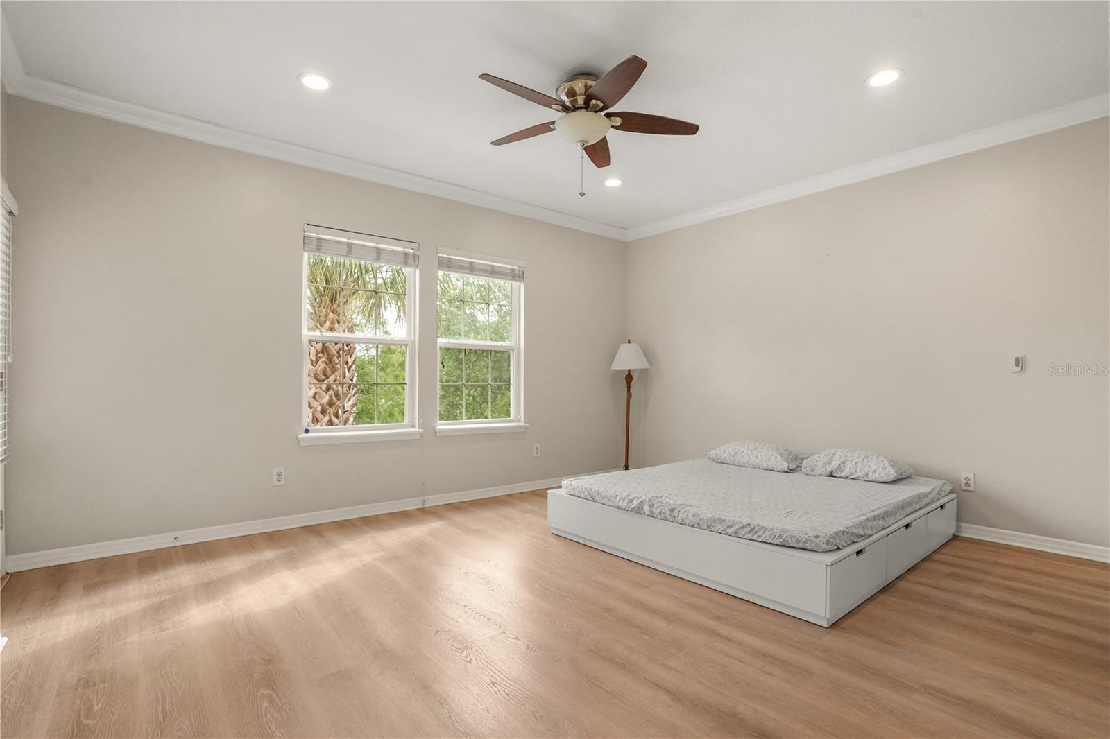 SAVANNAH PARK - Residential
