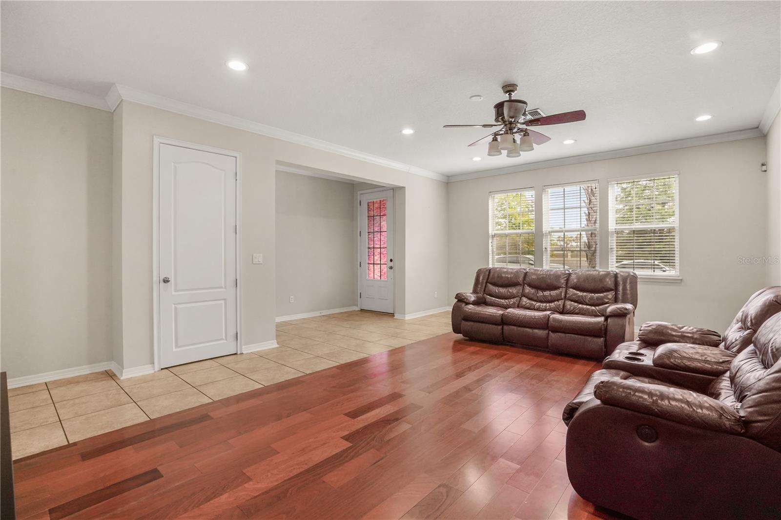 SAVANNAH PARK - Residential