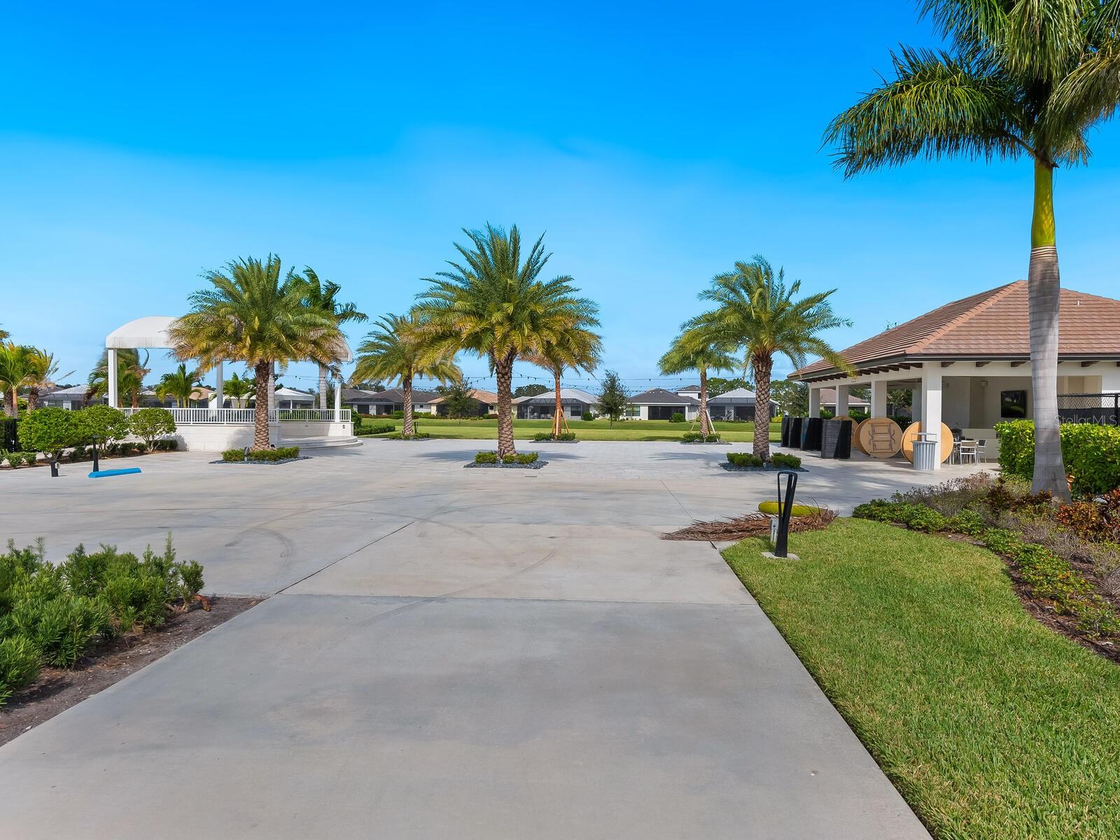 CRESSWIND - Residential